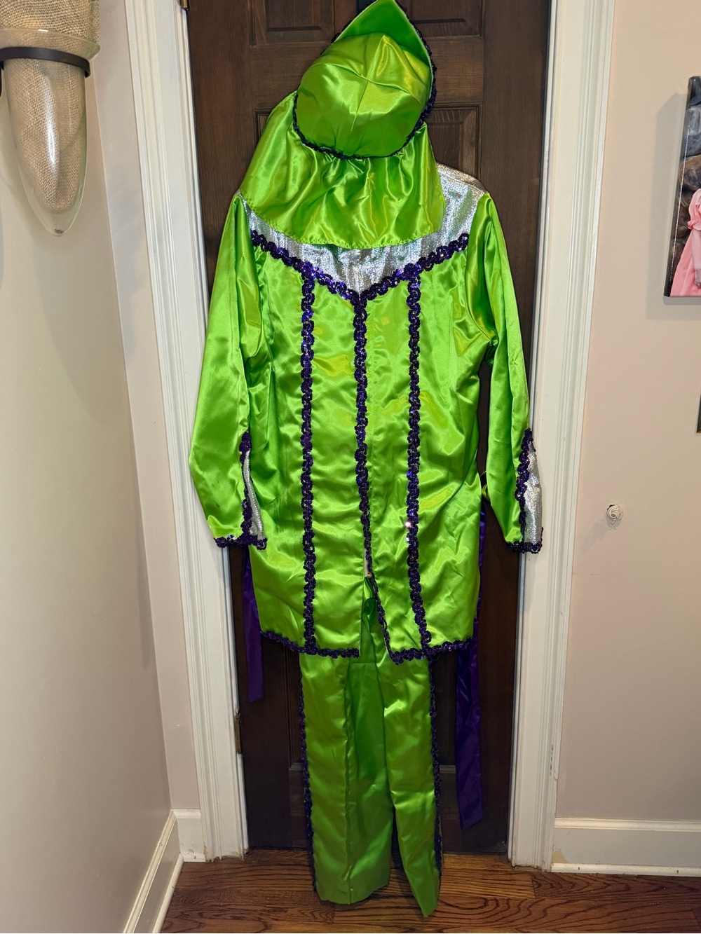 Mobile AL Mardi Gras Mystic Society Float Rider Costume